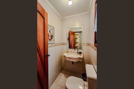 Casa à venda com 275m², 4 quartos e 4 vagasLavabo