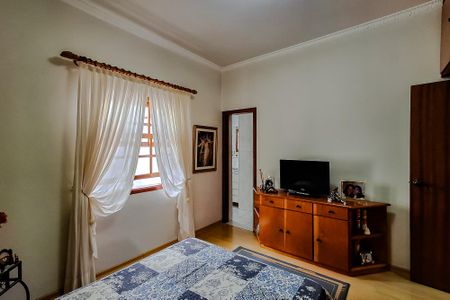 Casa à venda com 275m², 4 quartos e 4 vagasQuarto 3 - Suíte