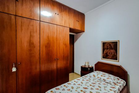 Casa à venda com 275m², 4 quartos e 4 vagasQuarto (Casa 2)