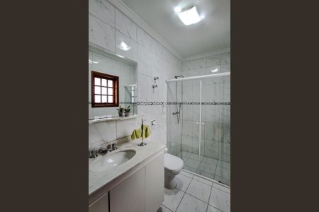 Casa à venda com 275m², 4 quartos e 4 vagasBanheiro da Suíte