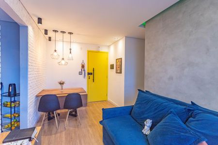 Apartamento para alugar com 46m², 2 quartos e 1 vagaSala 