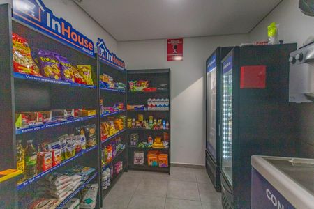 Apartamento para alugar com 46m², 2 quartos e 1 vagaMinimercado 