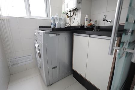 Apartamento à venda com 73m², 2 quartos e 1 vagaÁrea de Serviço