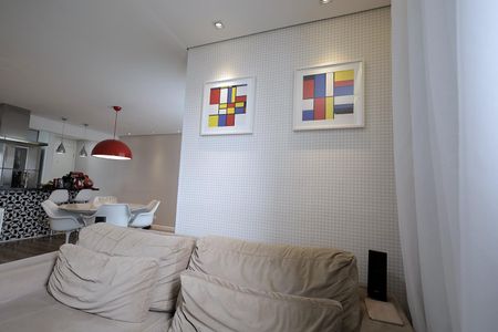 Apartamento à venda com 73m², 2 quartos e 1 vagaSala