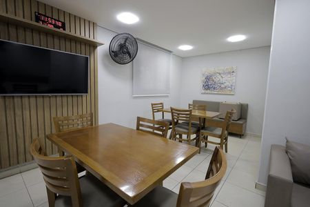 Apartamento à venda com 73m², 2 quartos e 1 vagaÁrea comum - Salão de festas