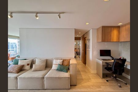 Sala de apartamento à venda com 2 quartos, 65m² em Santo Amaro, São Paulo