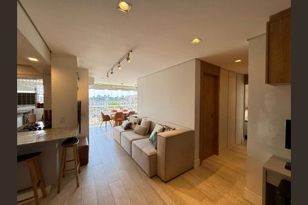 Sala  de apartamento à venda com 2 quartos, 65m² em Santo Amaro, São Paulo