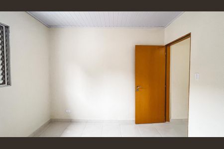 Quarto de casa para alugar com 1 quarto, 60m² em Parque Peruche, São Paulo