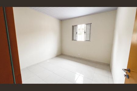Quarto de casa para alugar com 1 quarto, 60m² em Parque Peruche, São Paulo