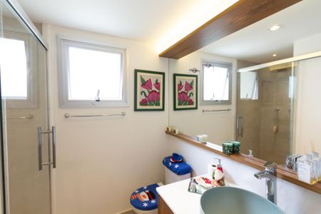 Apartamento à venda com 110m², 3 quartos e 2 vagasBanheiro