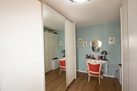 Apartamento à venda com 110m², 3 quartos e 2 vagasQuarto 2