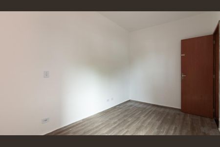 Quarto 2 de apartamento para alugar com 2 quartos, 45m² em Parque Maria Luiza, São Paulo