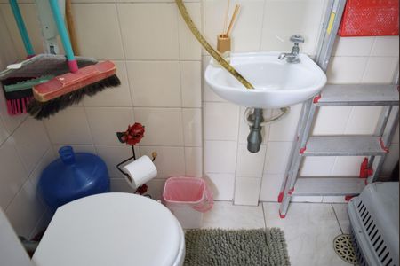 Apartamento à venda com 67m², 2 quartos e 1 vagaÁrea de Serviço - banheiro