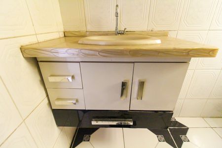 Casa à venda com 125m², 3 quartos e 2 vagasBanheiro 2