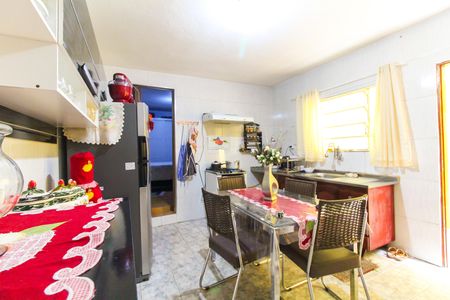 Casa à venda com 125m², 3 quartos e 2 vagasCozinha