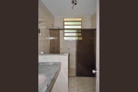 Apartamento à venda com 220m², 3 quartos e 3 vagasBanheiro social