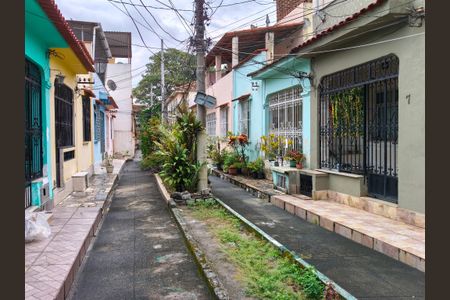 Casa à venda com 90m², 2 quartos e sem vaga Casa à venda com 90m², 2 quartos e sem vagaFachada