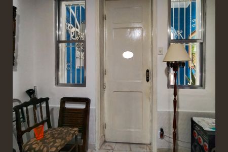 Casa à venda com 90m², 2 quartos e sem vaga Casa à venda com 90m², 2 quartos e sem vagaEntrada