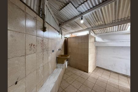 Casa para alugar com 80m², 1 quarto e sem vagaÁrea de Serviço