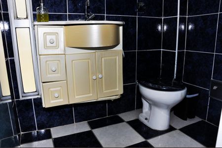 Apartamento à venda com 58m², 2 quartos e 1 vagaDetalhe - Banheiro Social