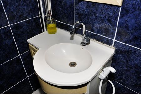 Apartamento à venda com 58m², 2 quartos e 1 vagaDetalhe - Banheiro Social