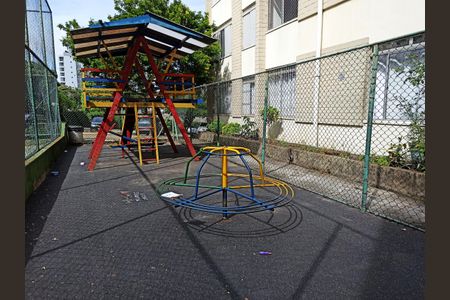 Apartamento à venda com 58m², 2 quartos e 1 vagaPlayground