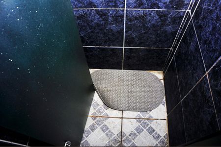 Apartamento à venda com 58m², 2 quartos e 1 vagaDetalhe - Banheiro Social