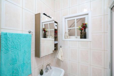 Casa à venda com 106m², 2 quartos e 1 vagaBanheiro