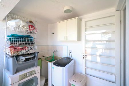 Casa à venda com 106m², 2 quartos e 1 vagaTerraço e Área de Serviço