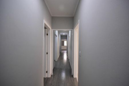 Casa para alugar com 274m², 6 quartos e 4 vagasCorredor