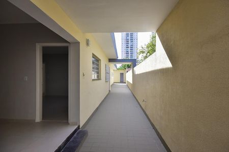 Casa para alugar com 274m², 6 quartos e 4 vagasBanheiro Externo