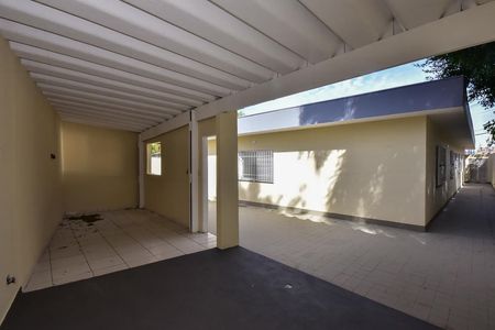 Casa para alugar com 274m², 6 quartos e 4 vagasQuintal