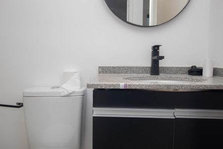 Apartamento para alugar com 39m², 2 quartos e sem vaga Apartamento para alugar com 39m², 2 quartos e sem vagaBanheiro