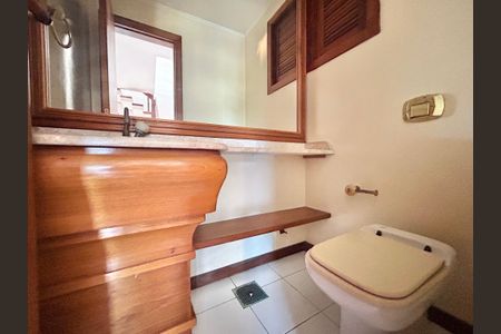 Apartamento à venda com 299m², 3 quartos e 2 vagas Apartamento à venda com 299m², 3 quartos e 2 vagasBanheiro