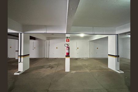 Apartamento à venda com 299m², 3 quartos e 2 vagas Apartamento à venda com 299m², 3 quartos e 2 vagasGaragem