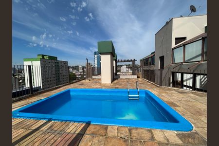 Apartamento à venda com 299m², 3 quartos e 2 vagas Apartamento à venda com 299m², 3 quartos e 2 vagasVaranda com piscina