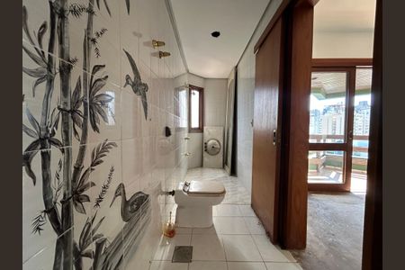 Apartamento à venda com 299m², 3 quartos e 2 vagas Apartamento à venda com 299m², 3 quartos e 2 vagasBanheiro