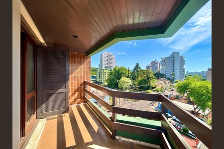 Apartamento à venda com 299m², 3 quartos e 2 vagas Apartamento à venda com 299m², 3 quartos e 2 vagasSacada