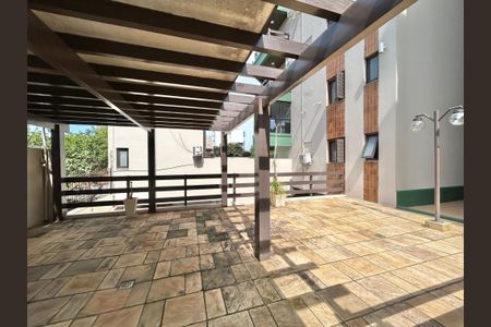 Apartamento à venda com 299m², 3 quartos e 2 vagas Apartamento à venda com 299m², 3 quartos e 2 vagasQuíosque