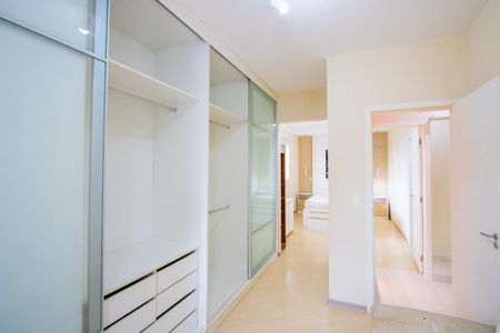 Apartamento à venda com 108m², 3 quartos e 2 vagasQuarto 2