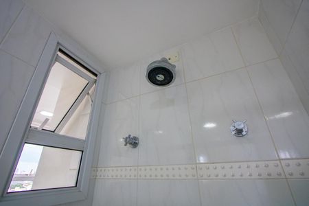 Apartamento à venda com 108m², 3 quartos e 2 vagasBanheiro do quarto 1