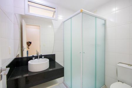 Apartamento à venda com 108m², 3 quartos e 2 vagasBanheiro social