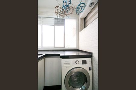 Apartamento à venda com 68m², 2 quartos e 1 vagaÁrea de serviço