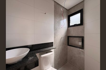 Casa à venda com 132m², 4 quartos e 2 vagasBanheiro Da suíte 2