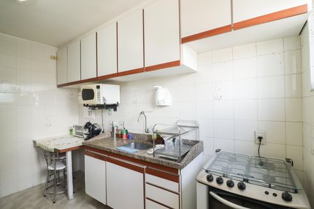 Apartamento à venda com 78m², 3 quartos e sem vagaCozinha e Área de Serviço