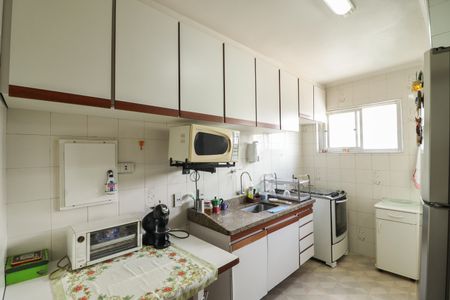 Apartamento à venda com 78m², 3 quartos e sem vagaCozinha e Área de Serviço