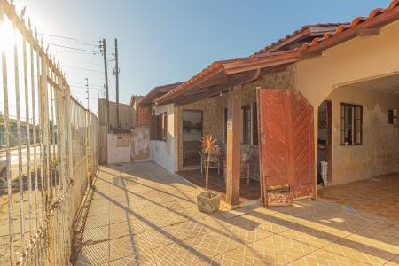 Casa à venda com 120m², 4 quartos e 2 vagasPátio da frente