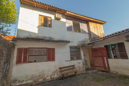 Casa à venda com 120m², 4 quartos e 2 vagasFachada Posterior