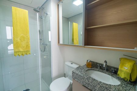 Banheiro de kitnet/studio para alugar com 1 quarto, 22m² em Vila Mariana, São Paulo