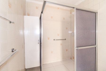 Casa para alugar com 60m², 2 quartos e 1 vaga Casa para alugar com 60m², 2 quartos e 1 vagaBanheiro